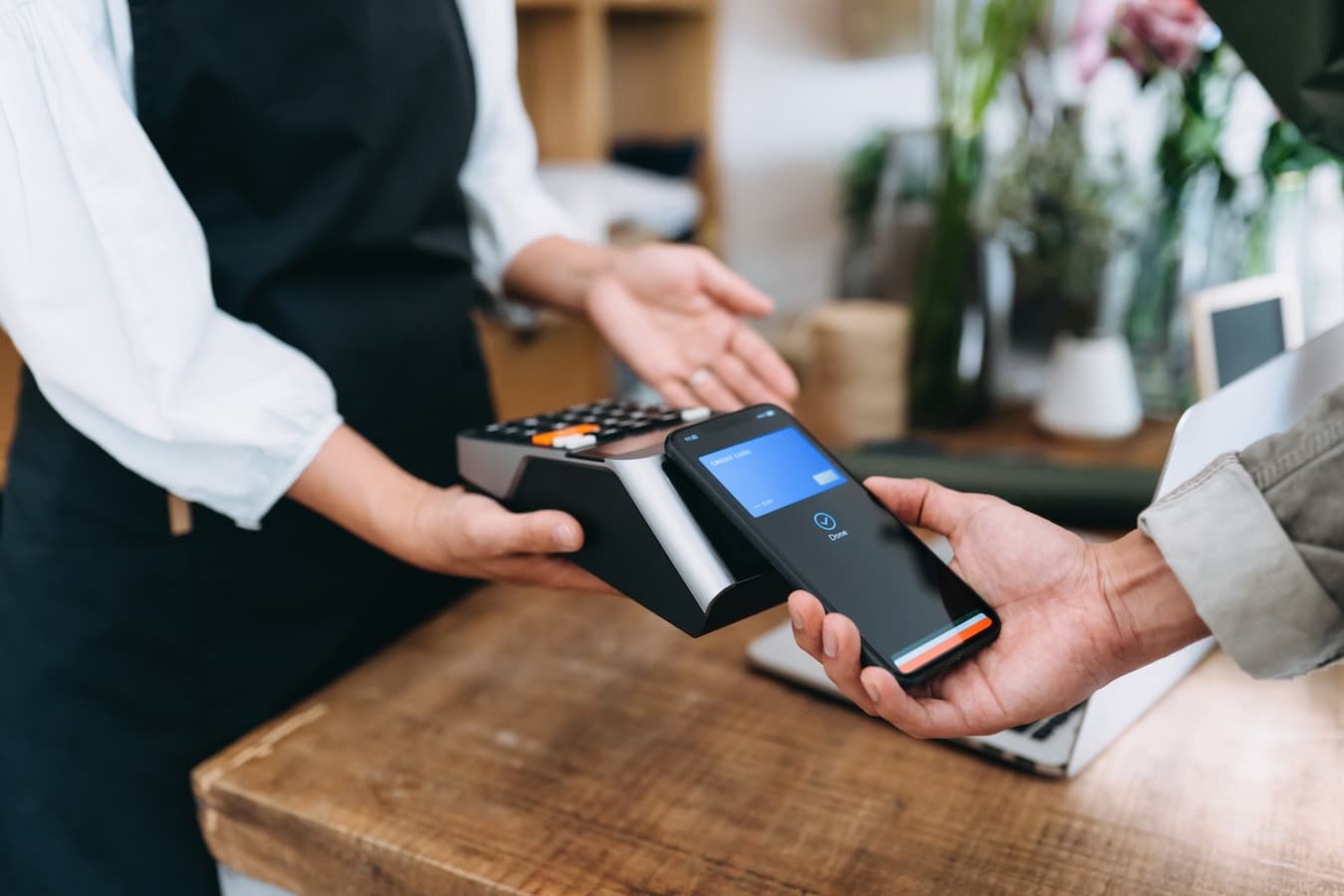 Mobile payment processing services visualization